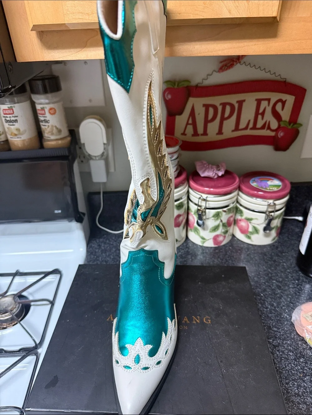 Women’s Teal and White Embroidered Heeled Cowboy Boots - Picture 2 of 6